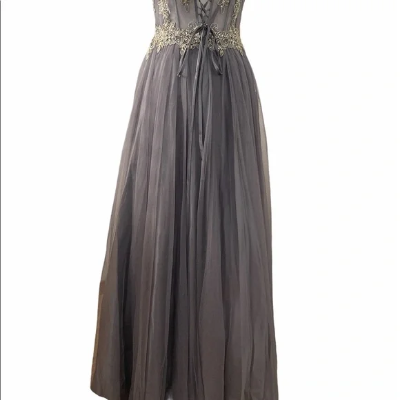 Wedding Special Ocassions Gray Embellished Tulle Strapless Size 9 Gown - Picture 7 of 10